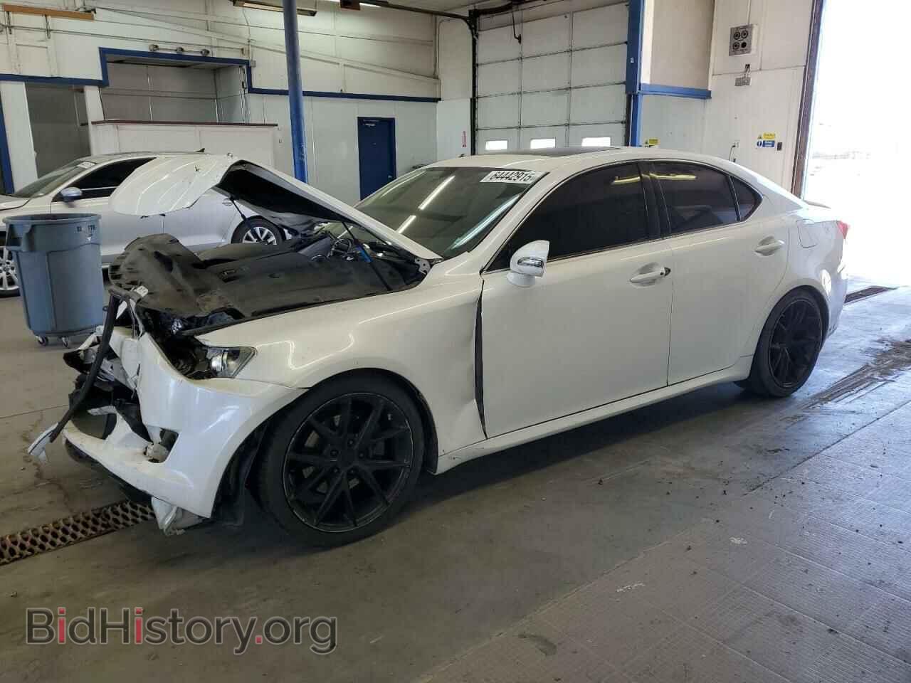Photo JTHBF5C27A5115795 - LEXUS IS 2010