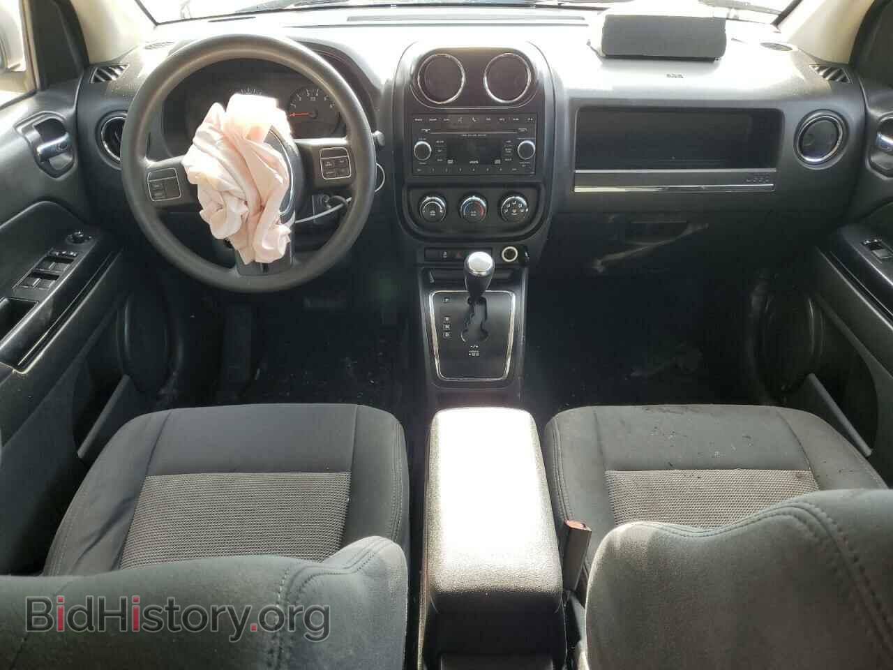 2012 JEEP COMPASS - VIN: 1C4NJDBB1CD583765 - Photo 8