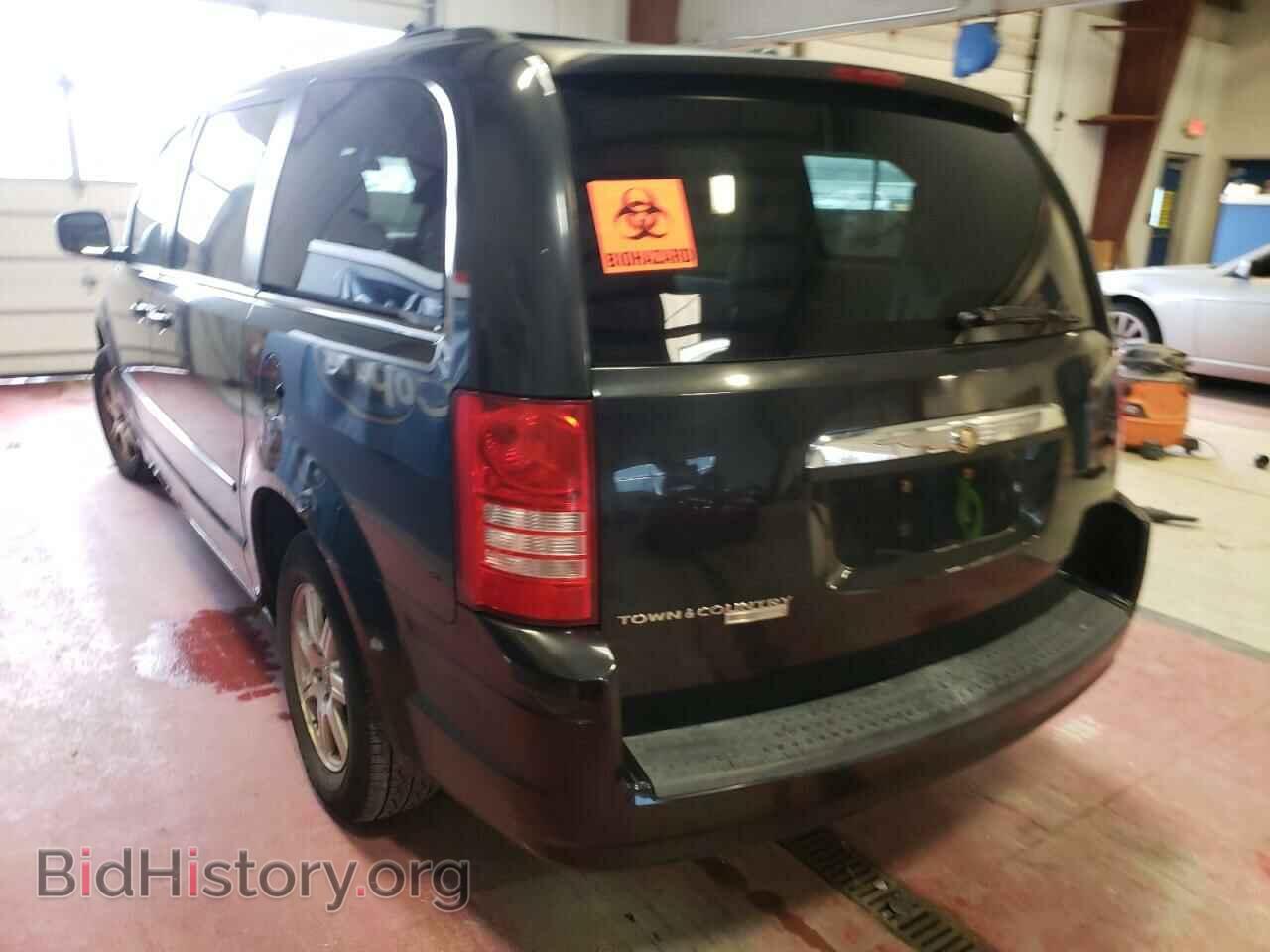 2008 CHRYSLER MINIVAN - VIN: 2A8HR54P28R839249 - Фото 3