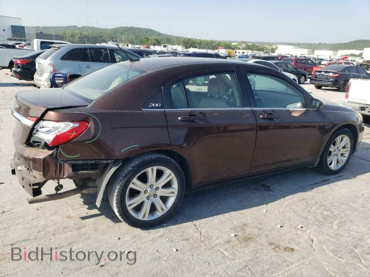 2013 CHRYSLER 200 - VIN: 1C3CCBAB8DN647582 - Фото 3