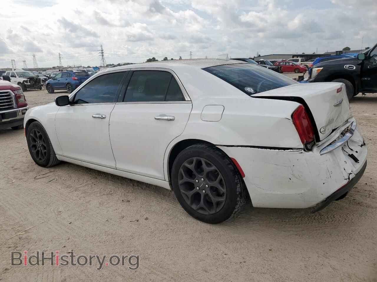 2018 CHRYSLER 300 - VIN: 2C3CCAEGXJH203916 - Фото 2
