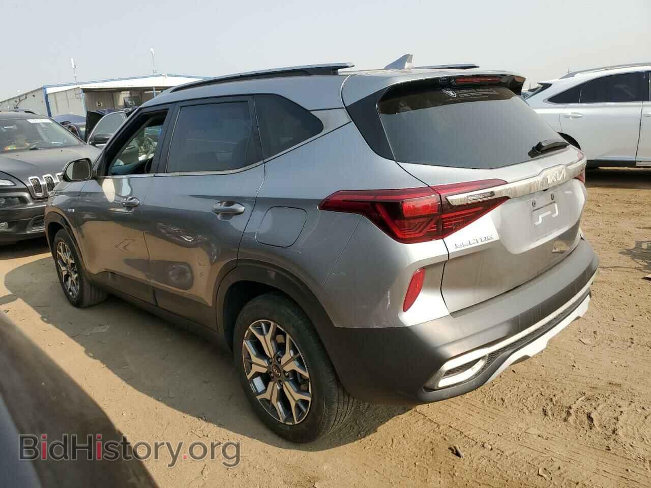 2022 KIA SELTOS - VIN: KNDERCAA1N7295032 - Фото 2