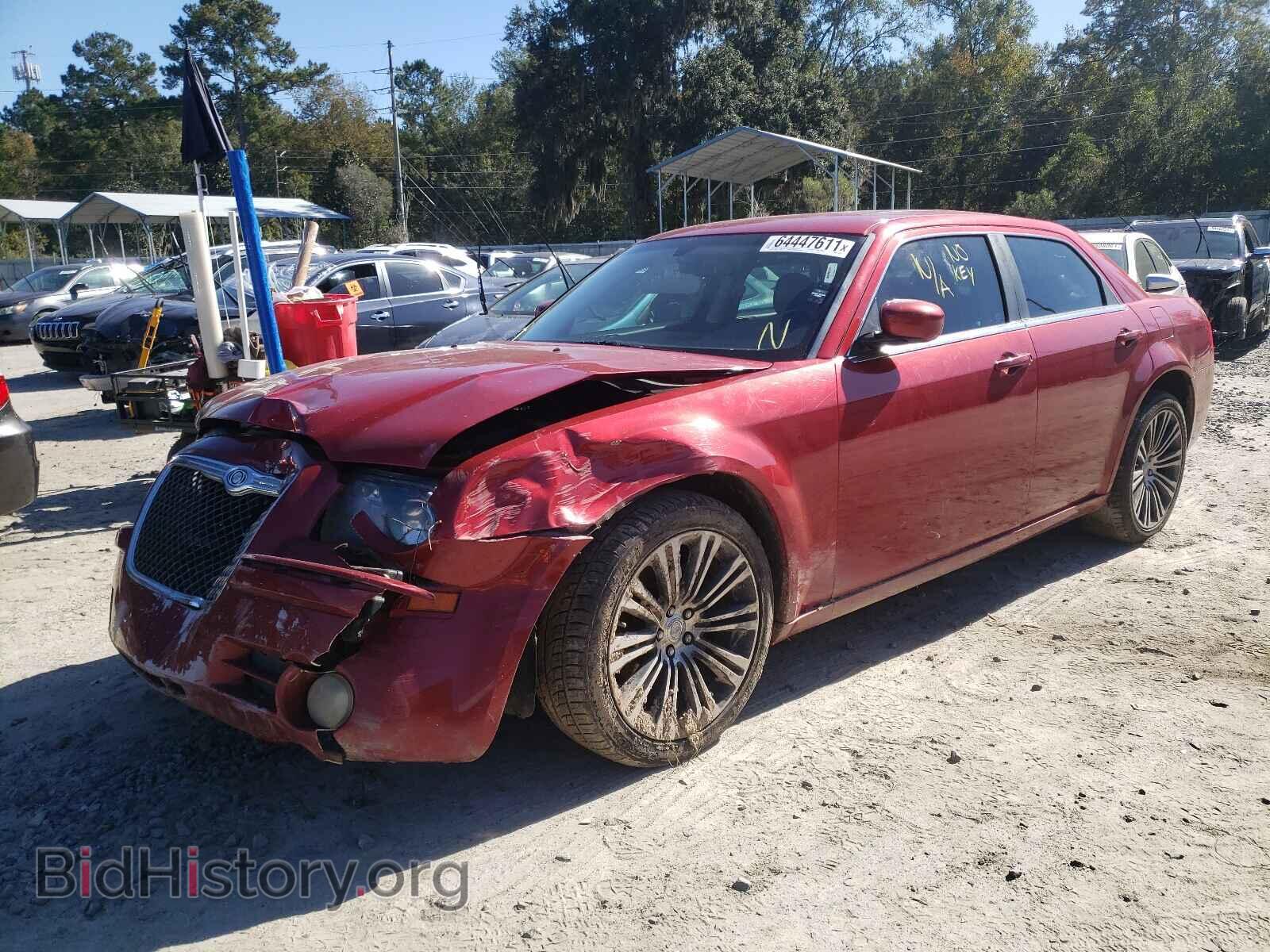 2010 CHRYSLER 300 - VIN: 2C3CA2CV7AH279705 - Фото 2