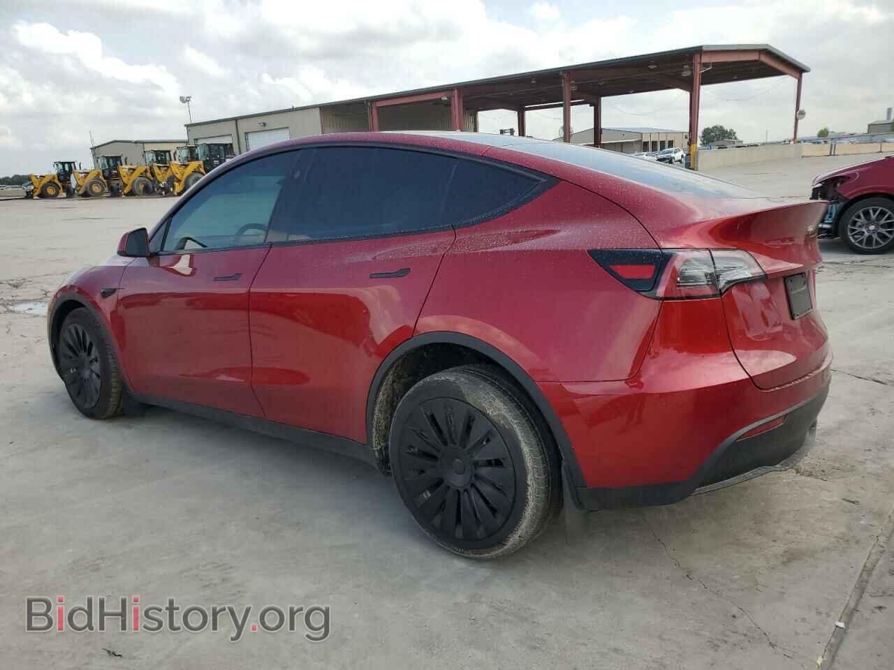 2024 TESLA MODEL Y - VIN: 7SAYGAEE3RF075527 - Фото 2