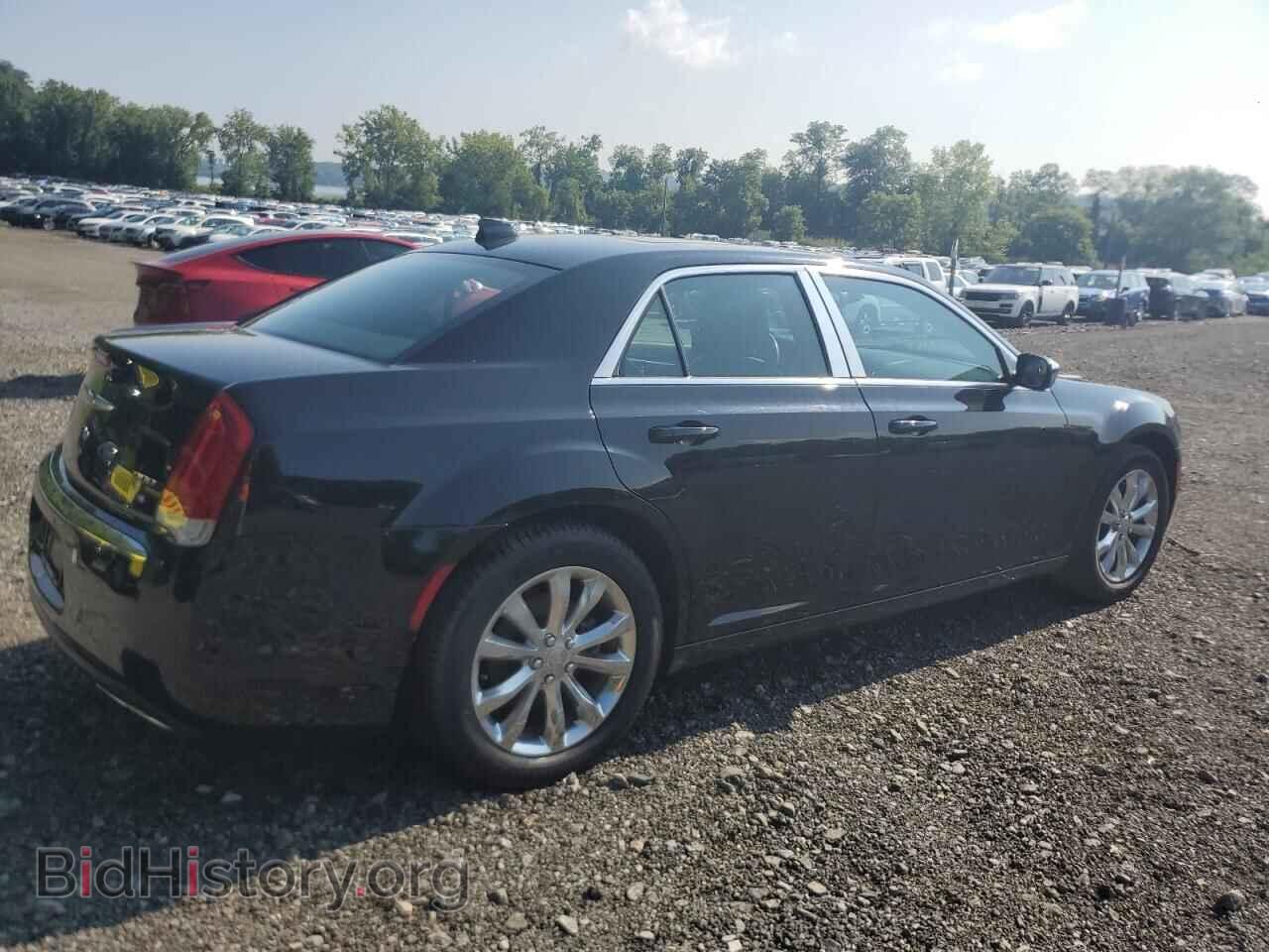2016 CHRYSLER 300 - VIN: 2C3CCARG4GH198540 - Фото 3