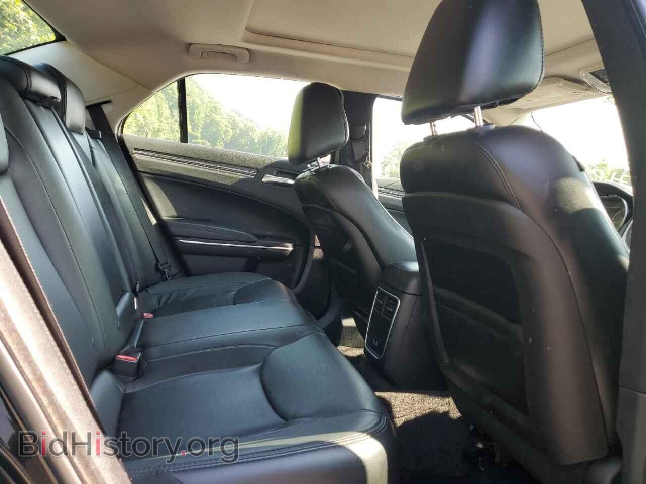 2016 CHRYSLER 300 - VIN: 2C3CCARG4GH198540 - Фото 10