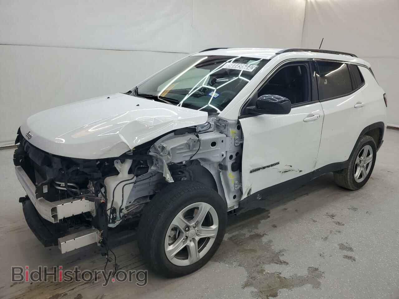 Фотография 3C4NJDBNXPT562178 - JEEP COMPASS 2023