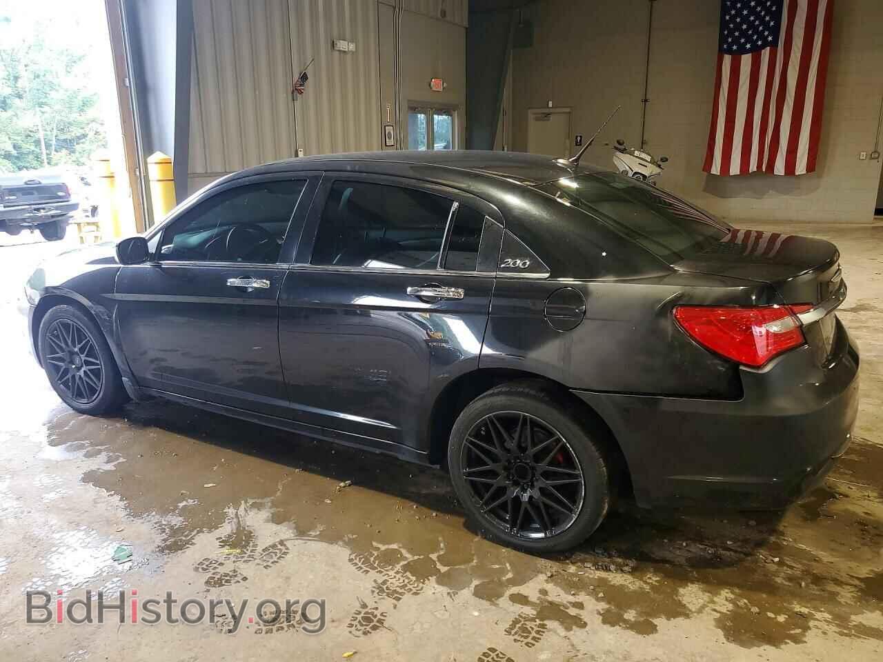 2011 CHRYSLER 200 - VIN: 1C3BC2FG0BN516482 - Фото 2
