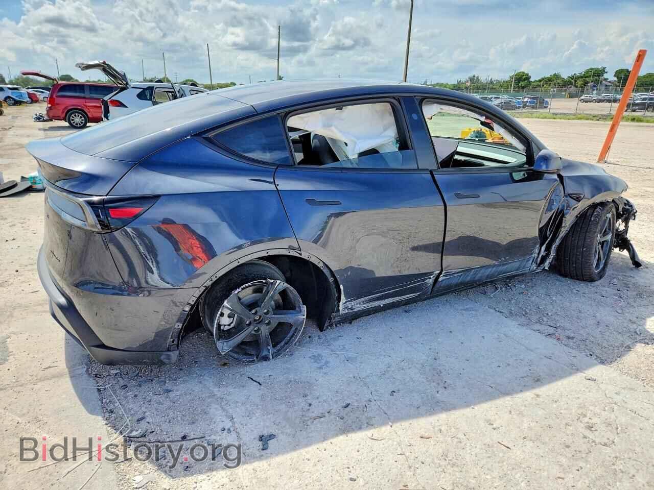 2026 TESLA MODEL Y - VIN: 7SAYGDEEXTA693837 - Фото 3