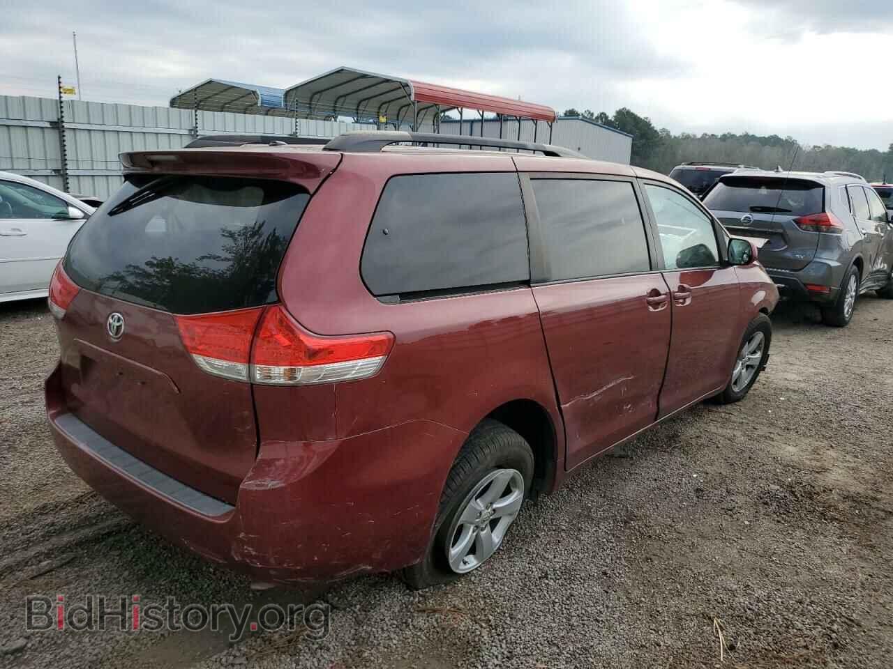 2011 TOYOTA All Models - VIN: 5TDKK3DC3BS022972 - Фото 3