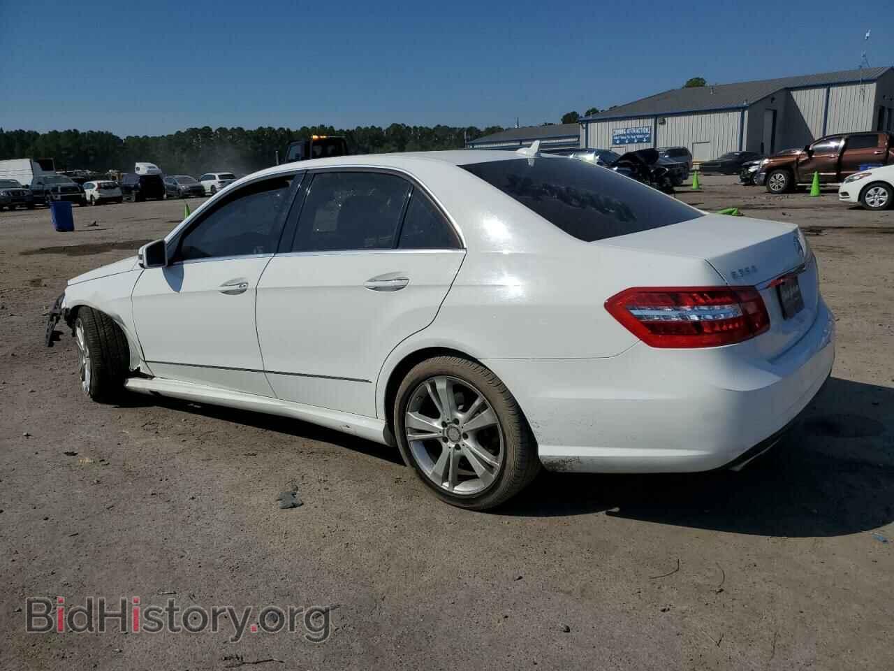 2013 MERCEDES-BENZ E-CLASS - VIN: WDDHF5KB8DA729558 - Фото 2