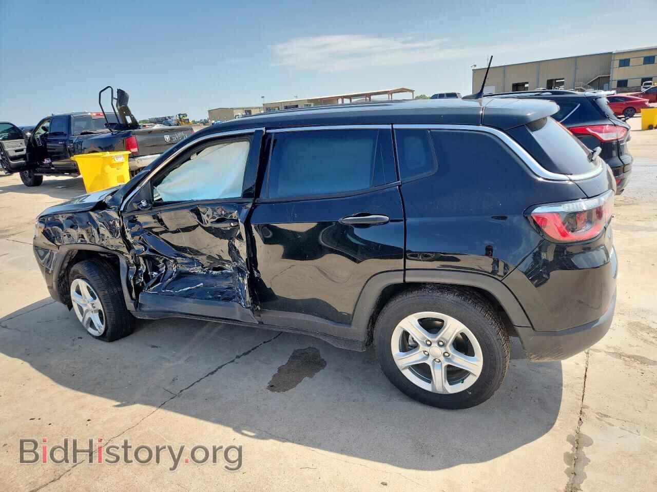2024 JEEP COMPASS - VIN: 3C4NJDAN4RT581619 - Фото 2