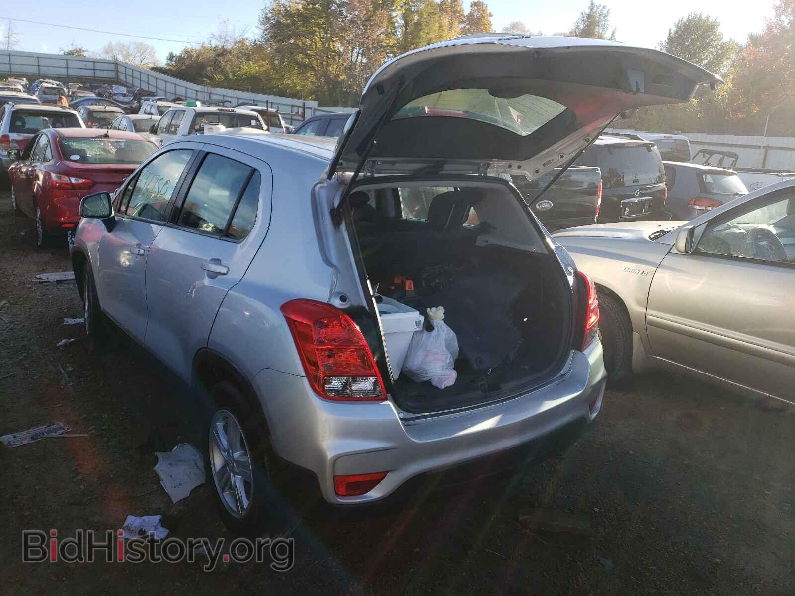 2020 CHEVROLET TRAX - VIN: 3GNCJKSB5LL182040 - Фото 3