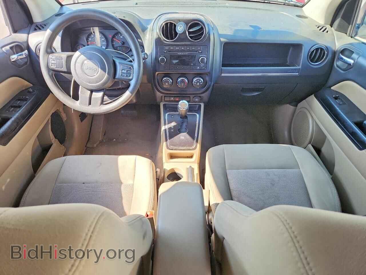 2012 JEEP COMPASS - VIN: 1C4NJCBA3CD526811 - Photo 8