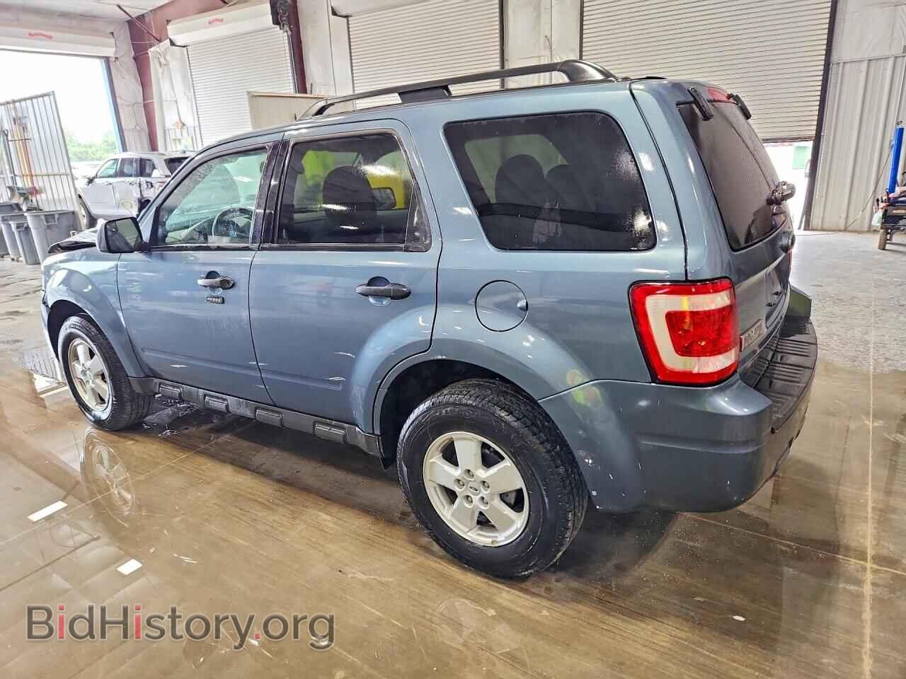 2011 FORD ESCAPE - VIN: 1FMCU0D70BKA98152 - Фото 2
