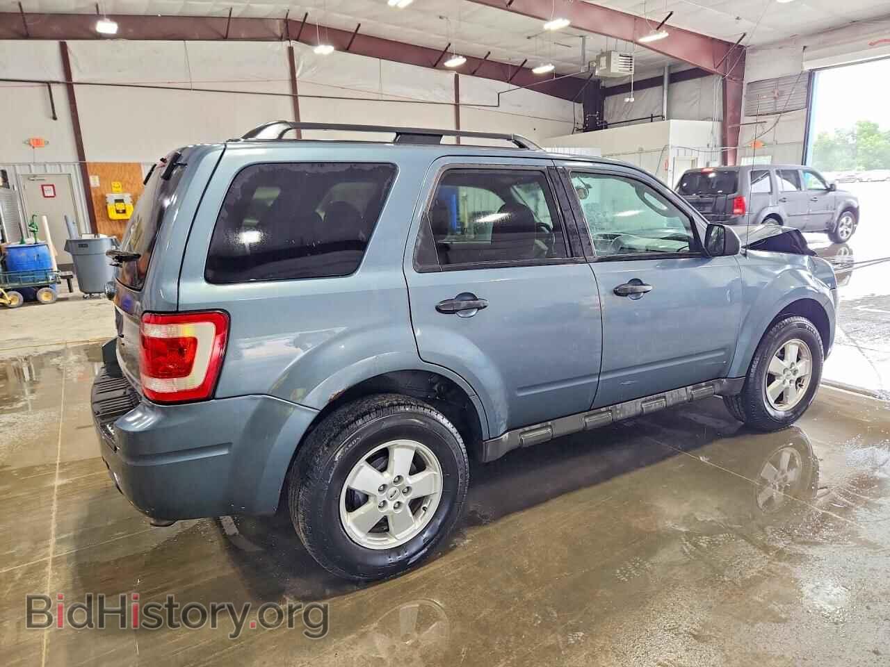 2011 FORD ESCAPE - VIN: 1FMCU0D70BKA98152 - Фото 3
