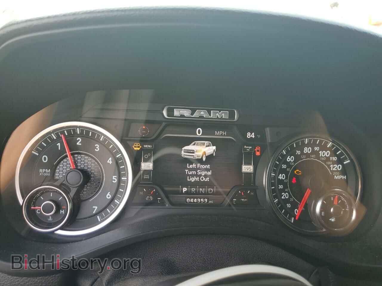 2021 RAM 1500 - VIN: 1C6SRFFT1MN635716 - Фото 9