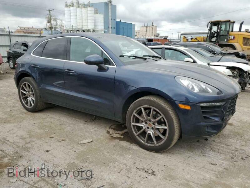 2016 Porsche MACAN (VIN WP1AB2A51GLB41977) — photo 4 of 13