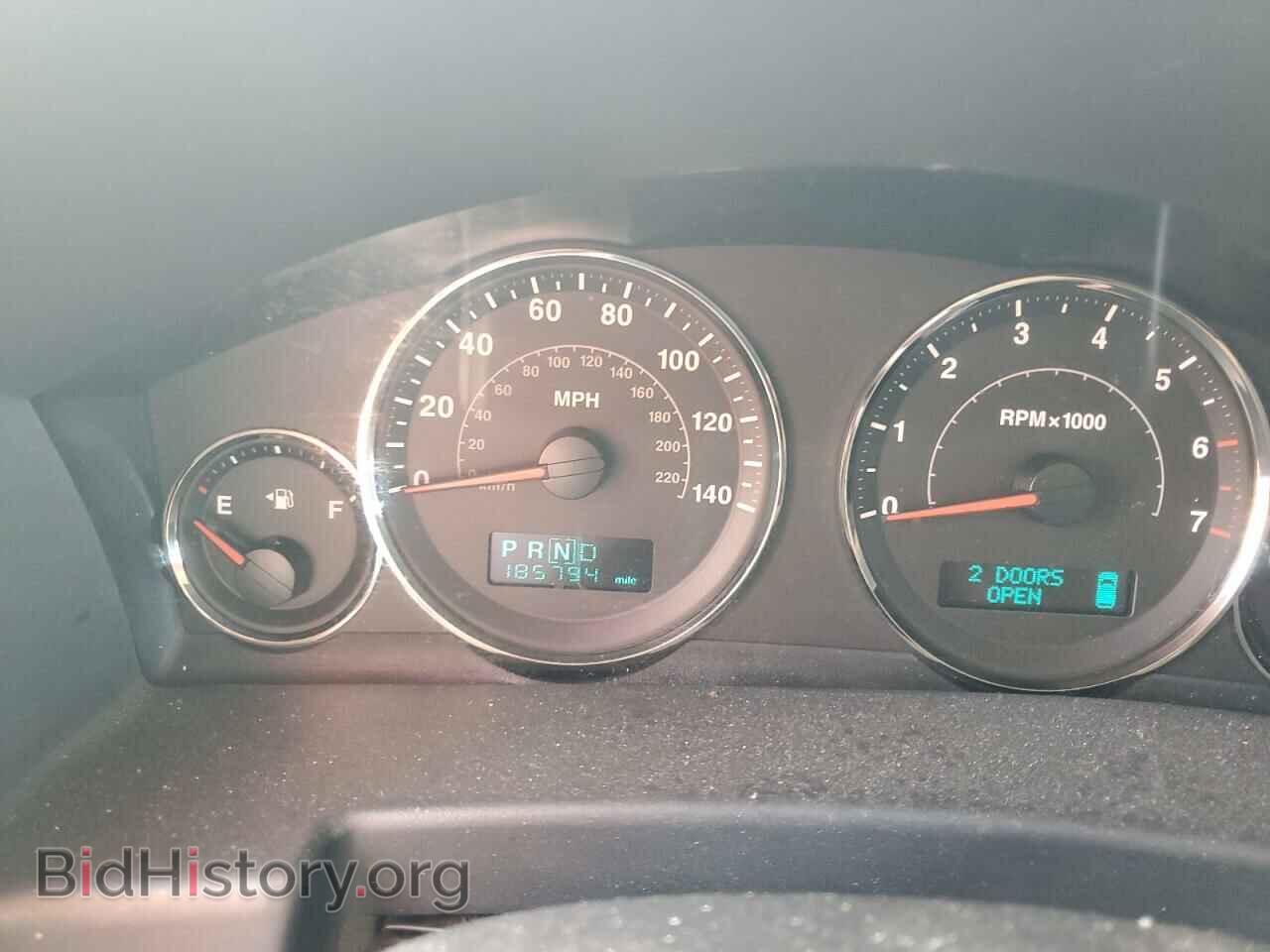 2006 JEEP COMMANDER - VIN: 1J8HH48KX6C203308 - Фото 9