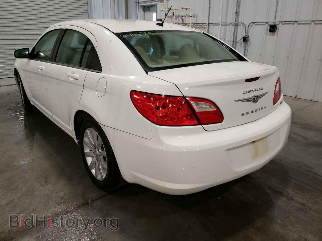 2010 CHRYSLER SEBRING - VIN: 1C3CC5FB1AN158785 - Фото 3