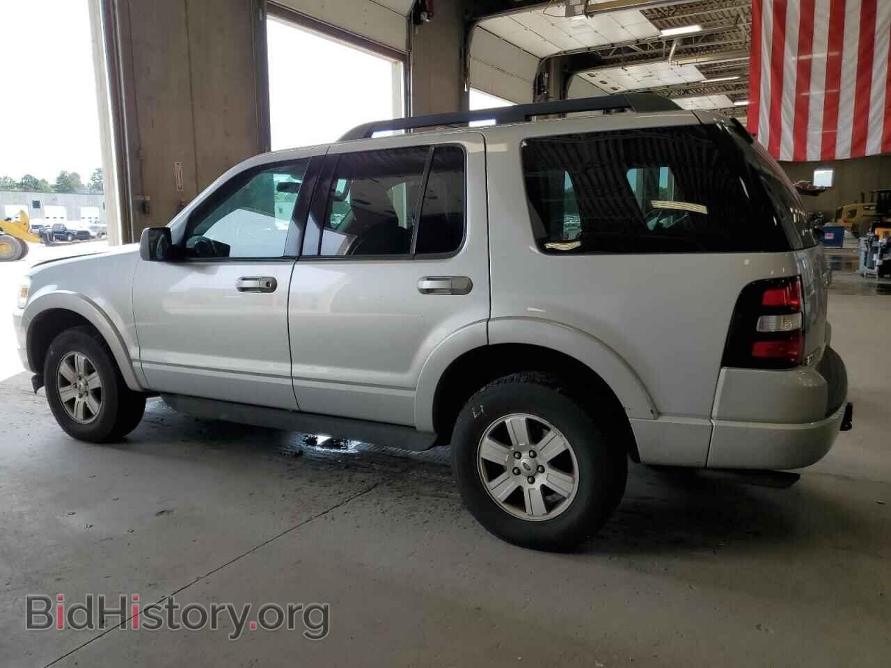 2010 FORD EXPLORER - VIN: 1FMEU7DE0AUA45700 - Фото 2