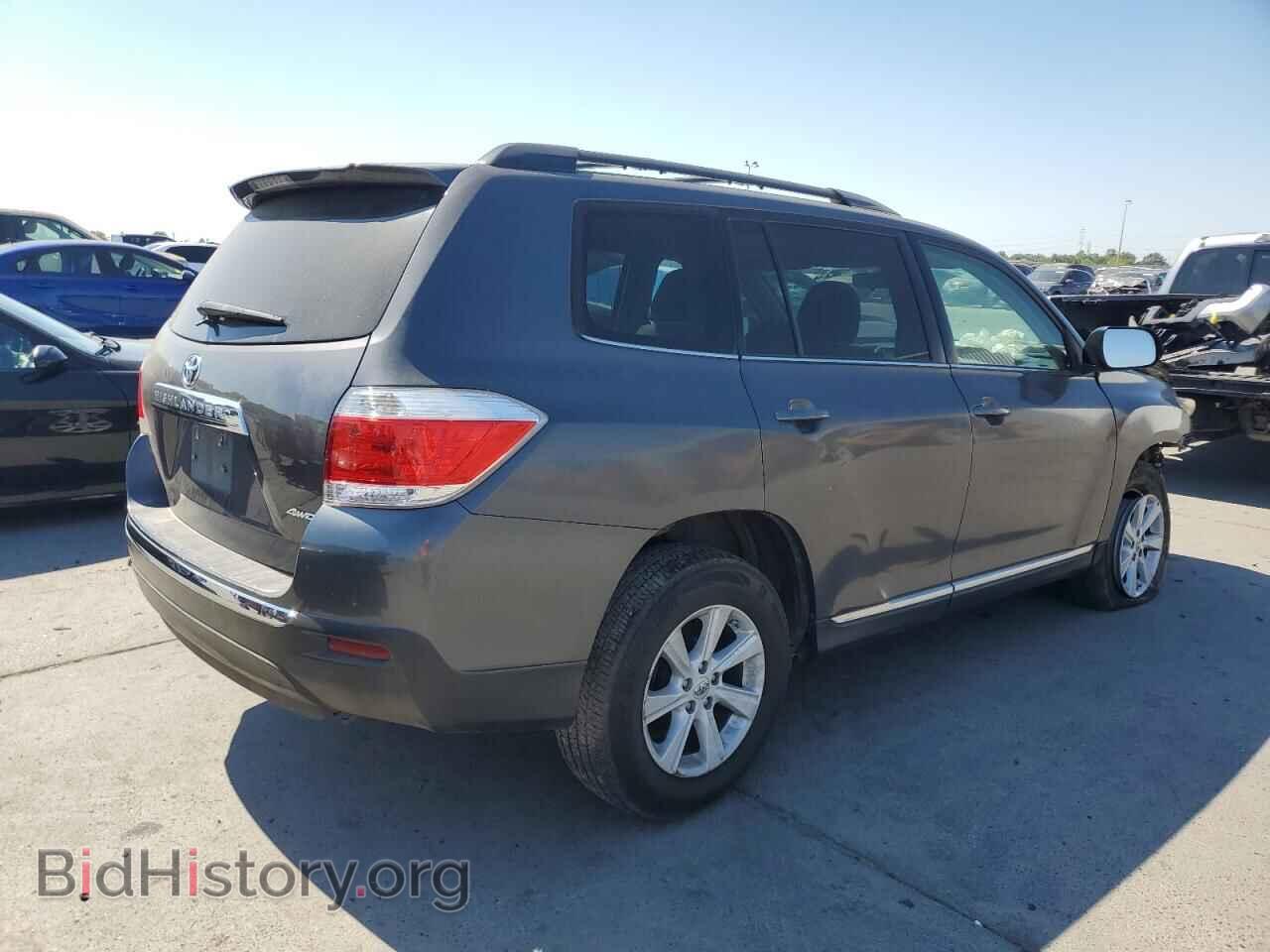 2013 TOYOTA HIGHLANDER - VIN: 5TDBK3EH3DS205835 - Фото 3