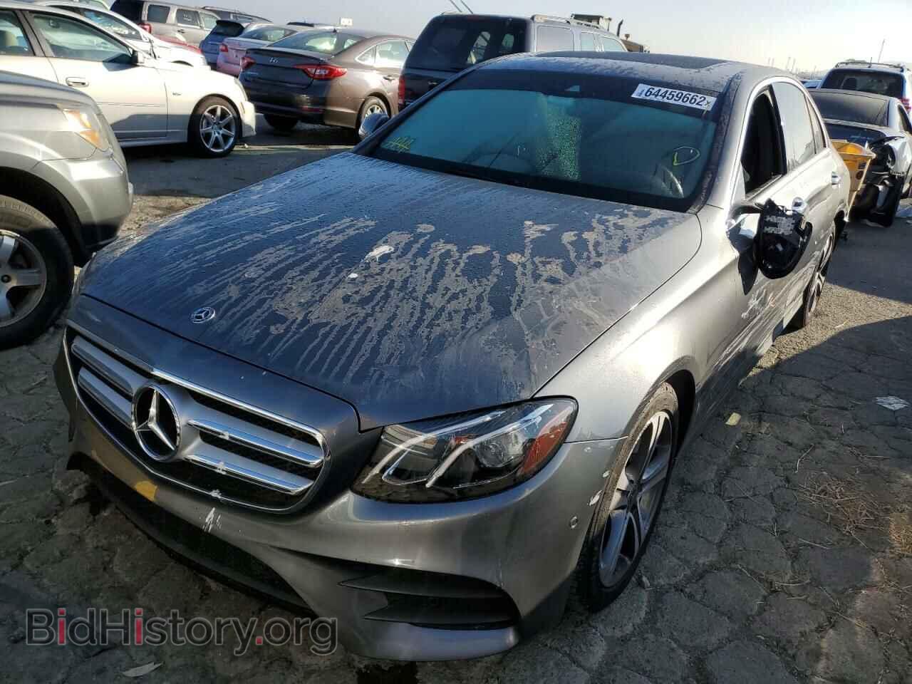 2019 MERCEDES-BENZ E-CLASS - VIN: WDDZF4JB8KA595132 - Фото 2