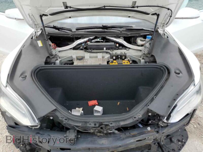 2016 Tesla MODEL S (VIN 5YJSA1E27GF159177) — photo 12 of 16