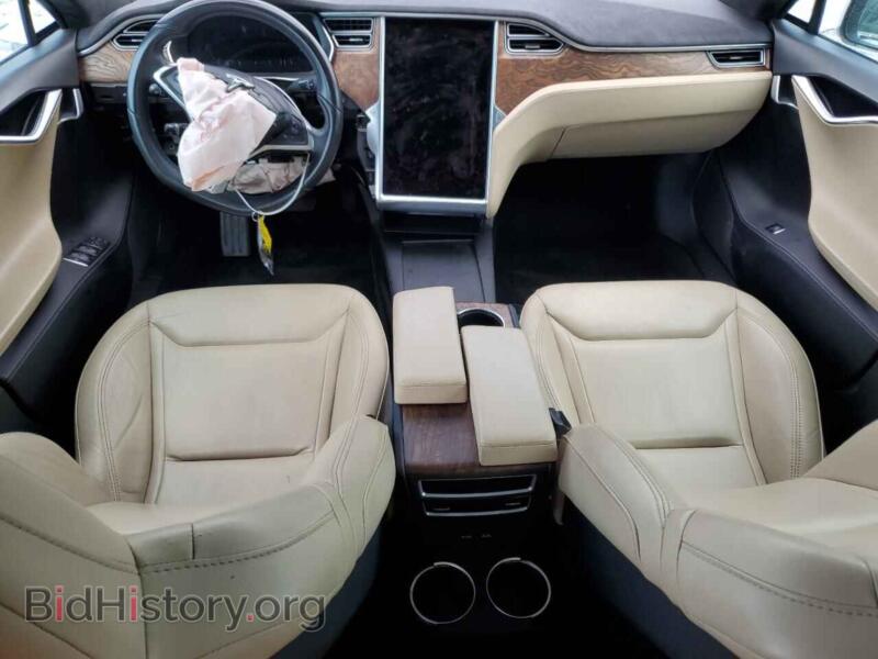 2016 Tesla MODEL S (VIN 5YJSA1E27GF159177) — photo 8 of 16