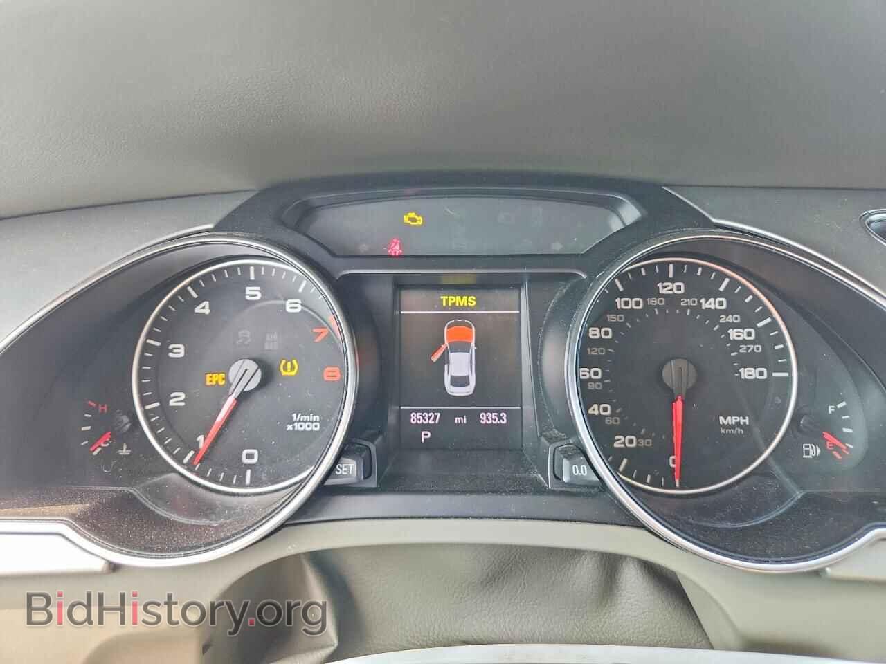 2012 AUDI A5 - VIN: WAULFAFR7CA042992 - Photo 9