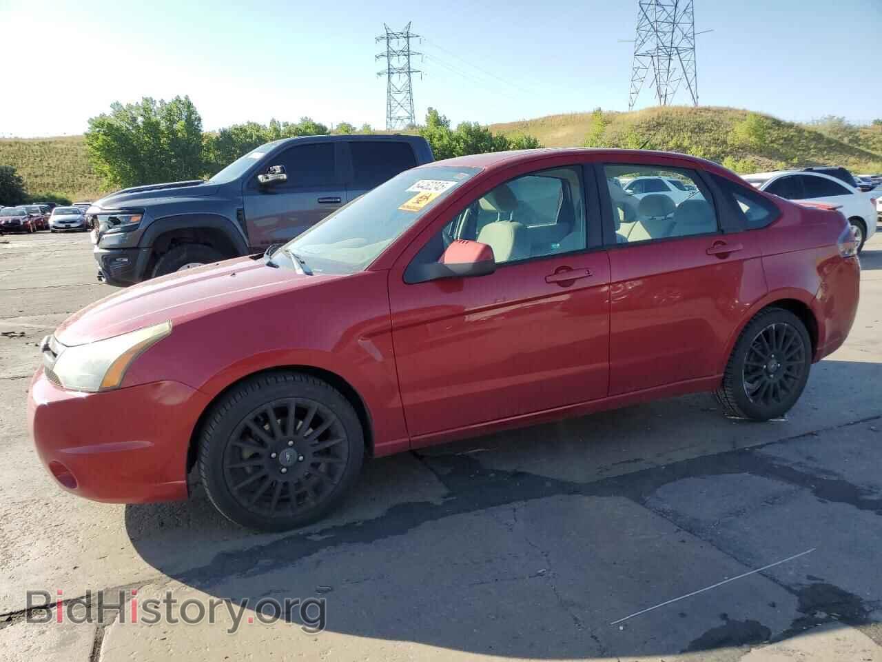 Photo 1FAHP3GN6BW154056 - FORD FOCUS 2011