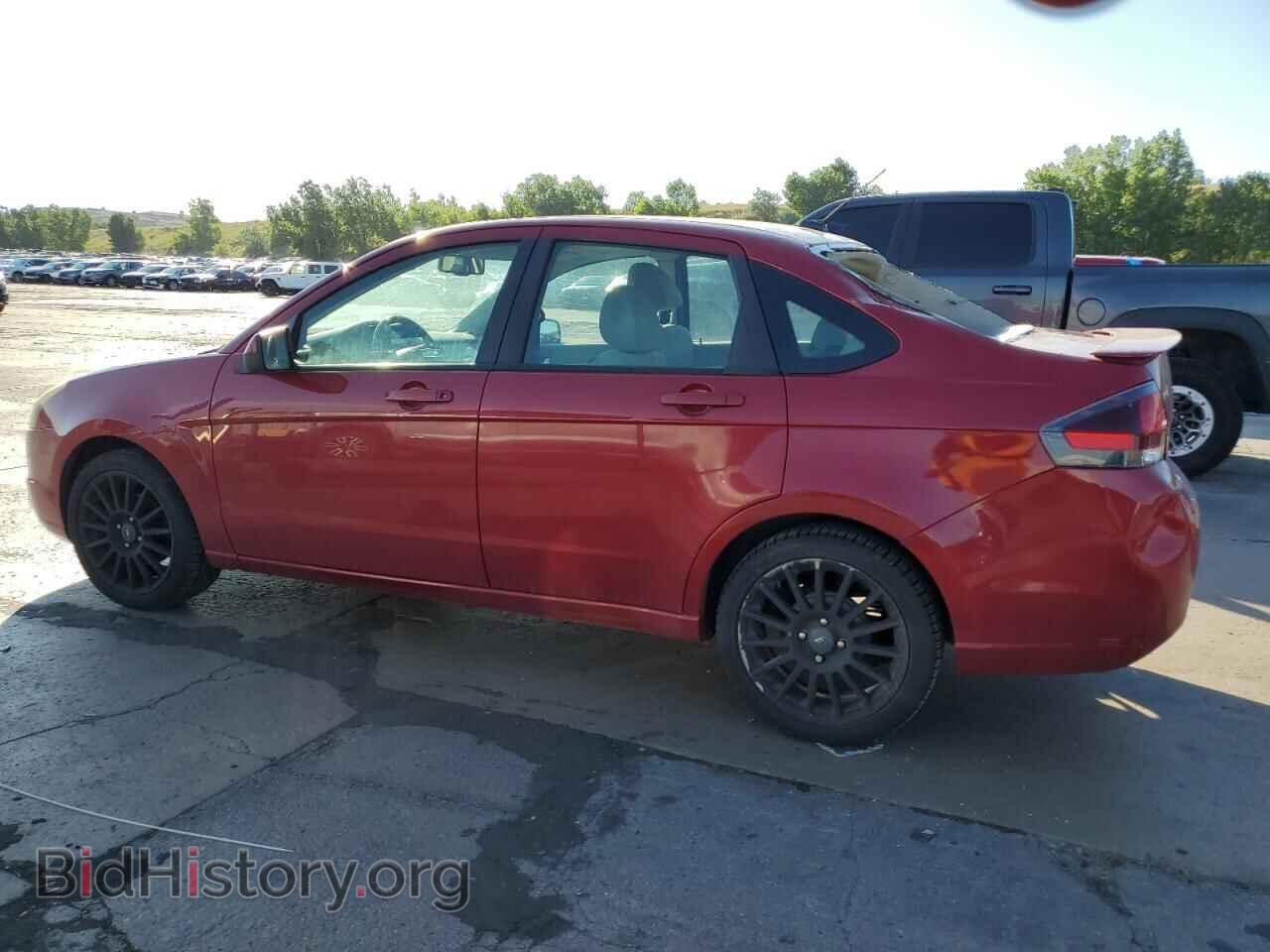 2011 FORD FOCUS - VIN: 1FAHP3GN6BW154056 - Фото 2