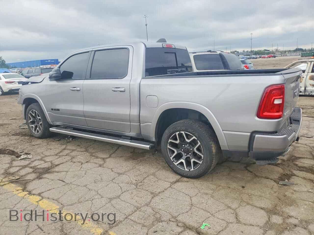 2025 RAM 1500 - VIN: 1C6SRFJP8SN585288 - Photo 2