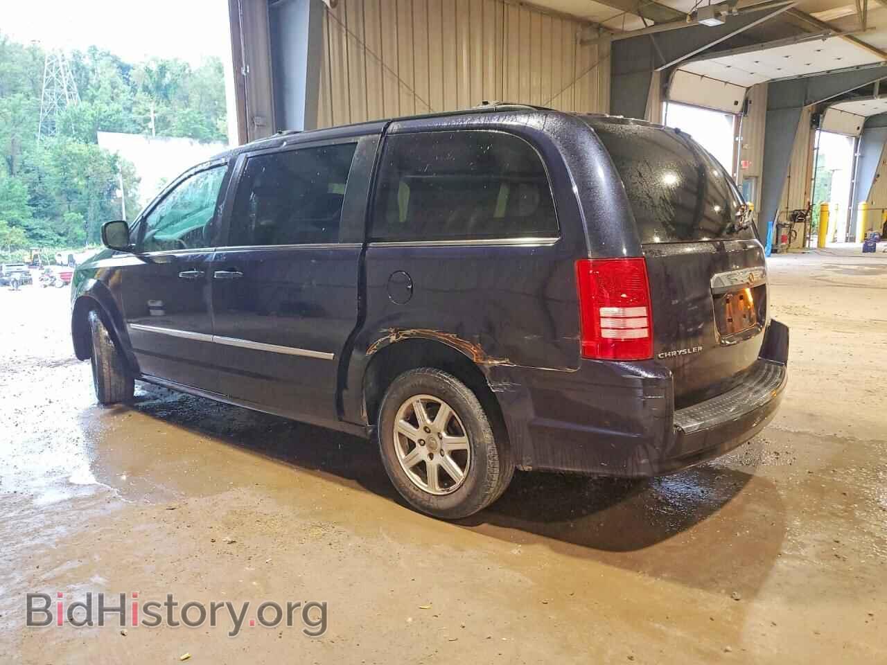 2010 CHRYSLER MINIVAN - VIN: 2A4RR8D14AR374434 - Фото 2