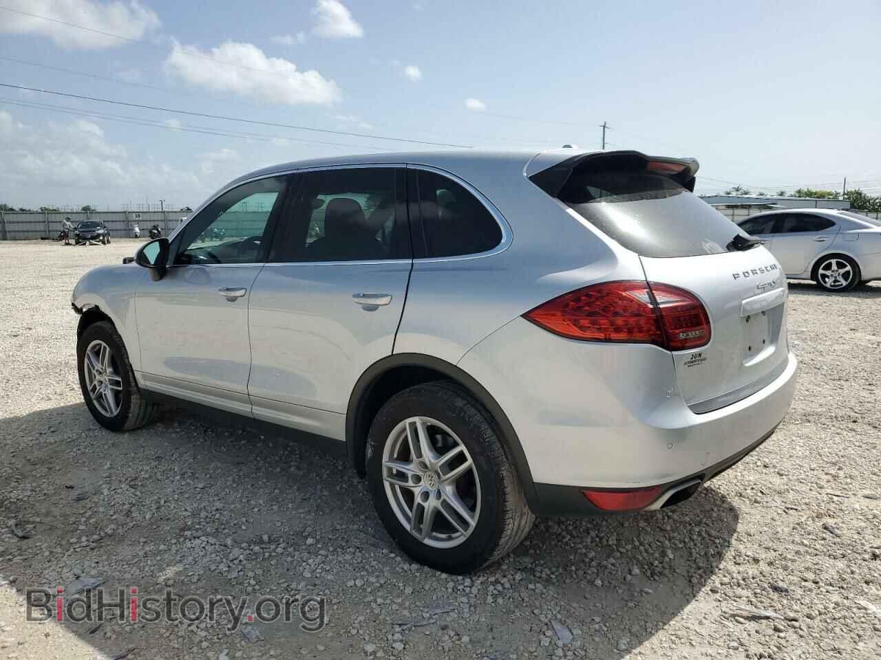 2011 PORSCHE CAYENNE - VIN: WP1AB2A28BLA45830 - Фото 2