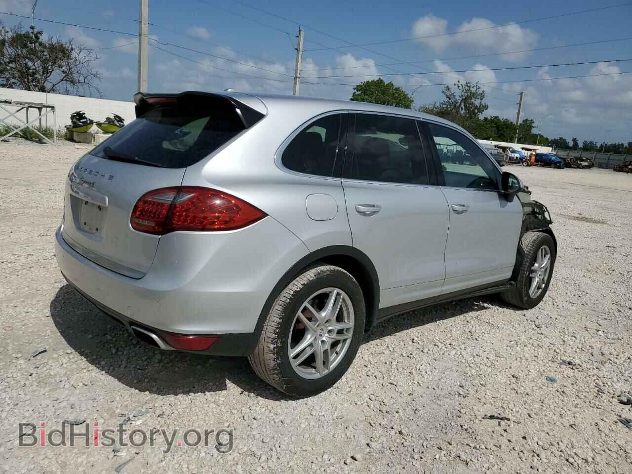 2011 PORSCHE CAYENNE - VIN: WP1AB2A28BLA45830 - Фото 3