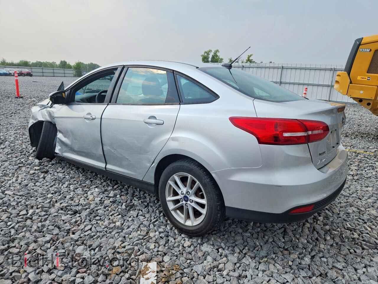 2017 FORD FOCUS - VIN: 1FADP3F26HL302397 - Photo 2