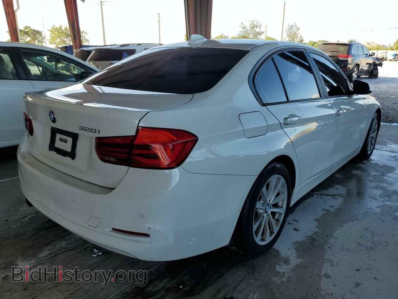 2017 BMW 3 SERIES - VIN: WBA8A9C55HK620366 - Фото 4