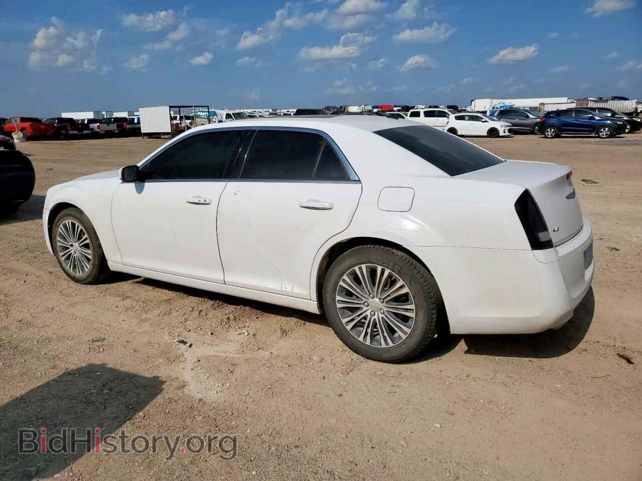2014 CHRYSLER 300 - VIN: 2C3CCAGG0EH157631 - Фото 2