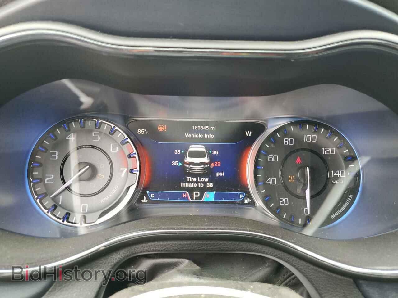 2015 CHRYSLER 200 - VIN: 1C3CCCBB2FN749810 - Фото 9