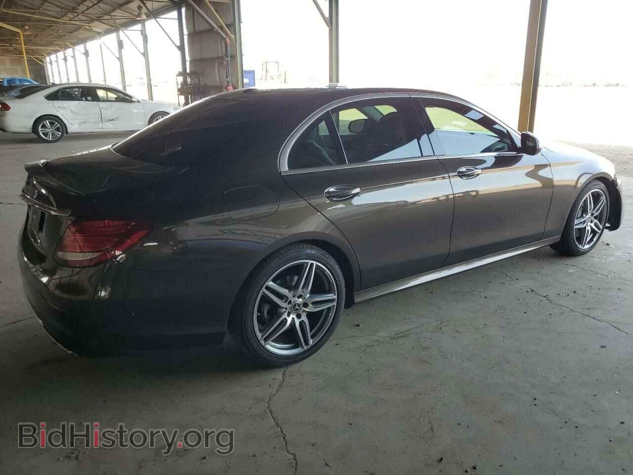 2018 MERCEDES-BENZ E-CLASS - VIN: WDDZF4JB2JA334898 - Фото 3
