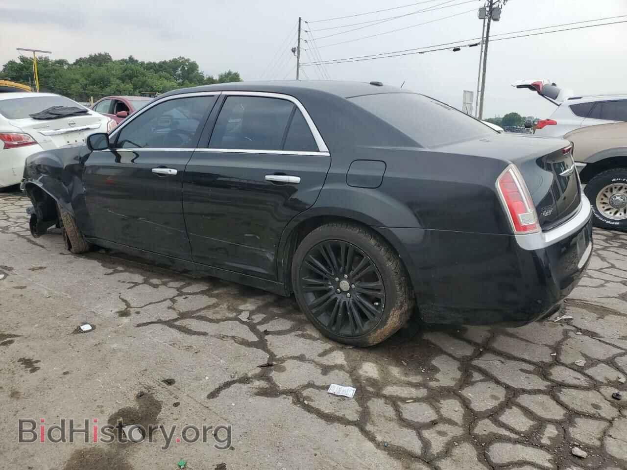 2013 CHRYSLER 300 - VIN: 2C3CCAPT9DH513649 - Фото 2