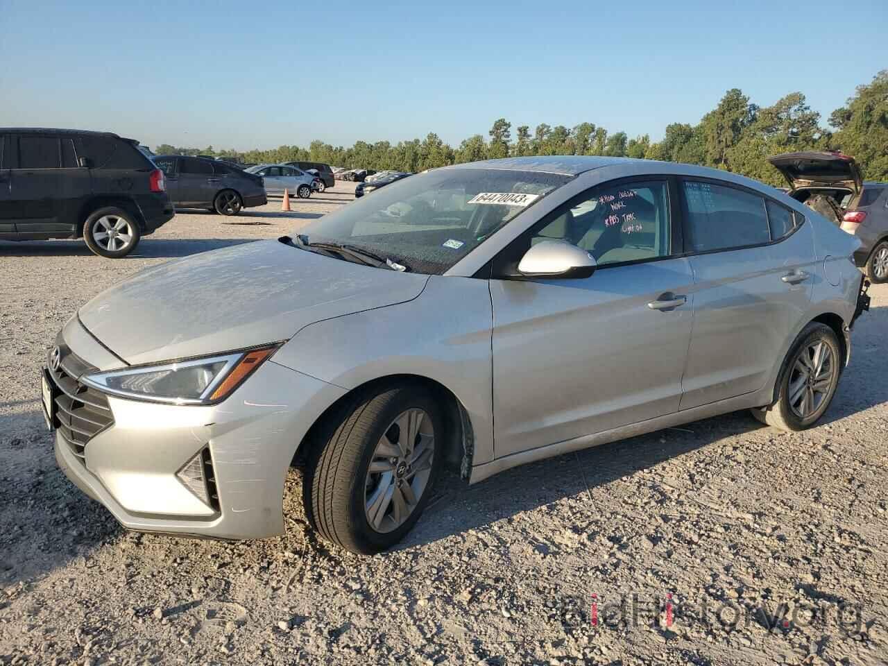 Photo 5NPD84LF3KH470076 - HYUNDAI ELANTRA 2019