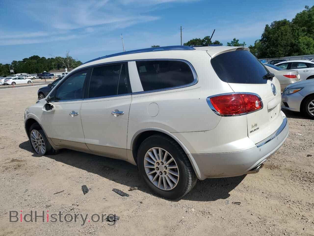 2011 BUICK ENCLAVE - VIN: 5GAKRBED7BJ253272 - Фото 2