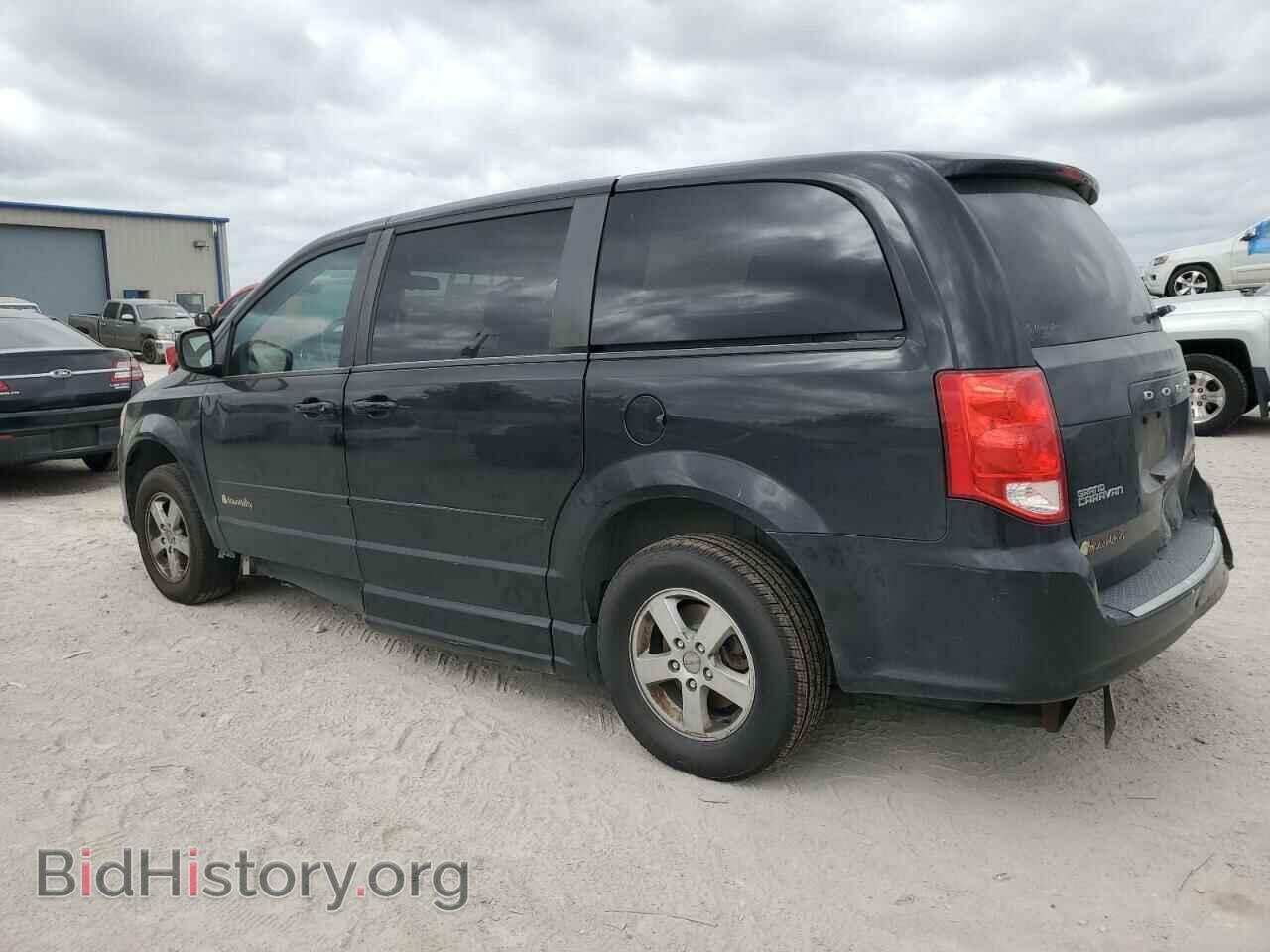 2013 DODGE CARAVAN - VIN: 2C4RDGCG2DR520077 - Фото 2