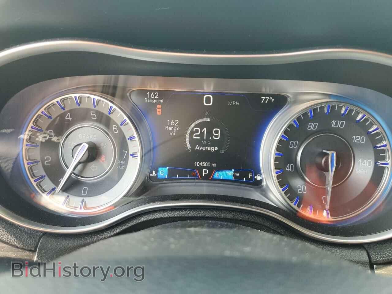 2015 CHRYSLER 300 - VIN: 2C3CCAAG3FH749065 - Фото 9