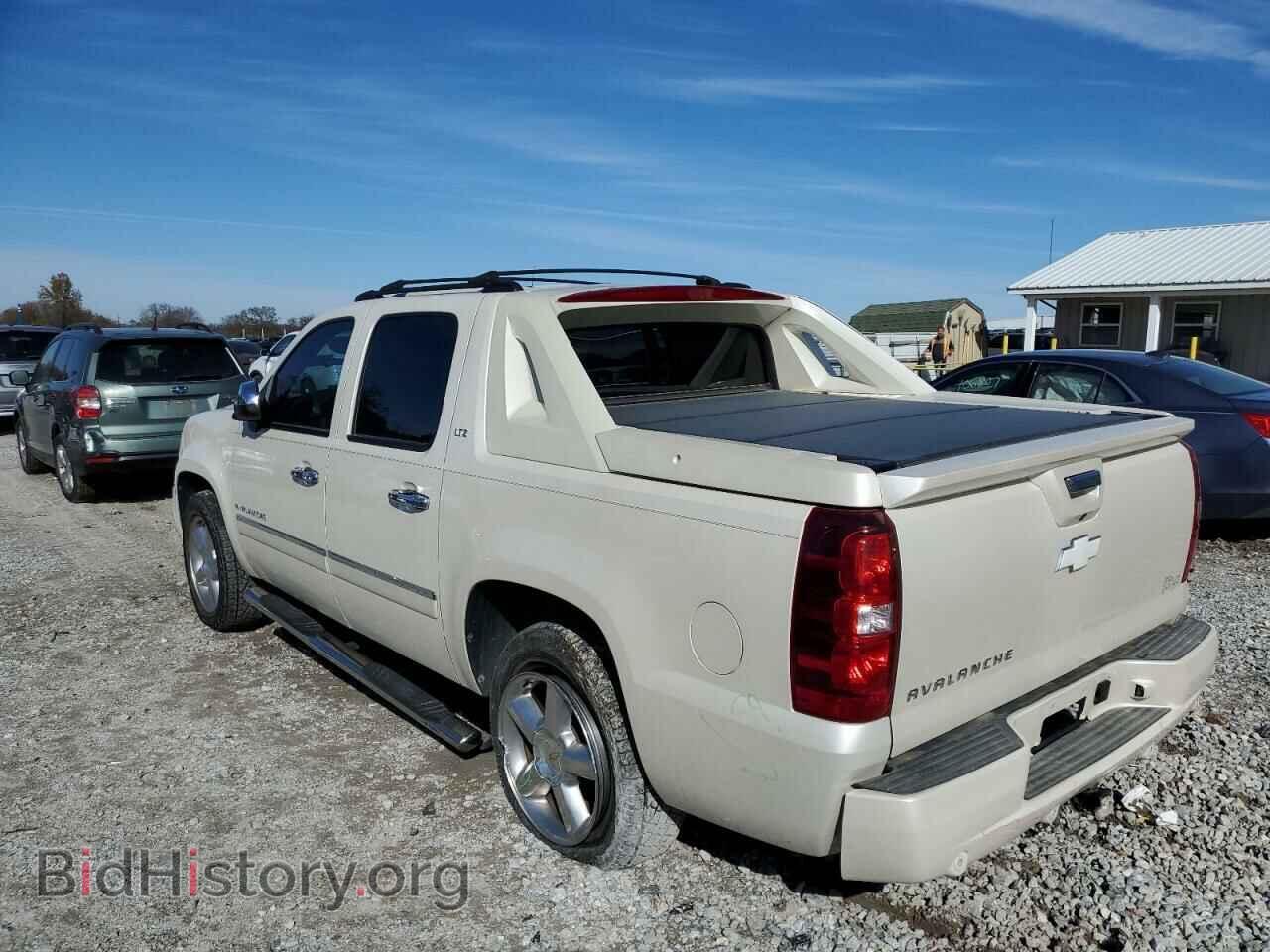 2012 CHEVROLET AVALANCHE - VIN: 3GNMCGE01CG303760 - Фото 3