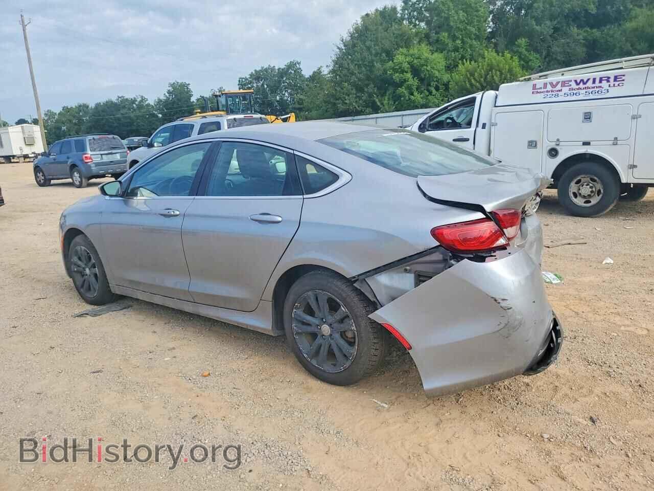 2015 CHRYSLER 200 - VIN: 1C3CCCAB9FN723108 - Photo 2