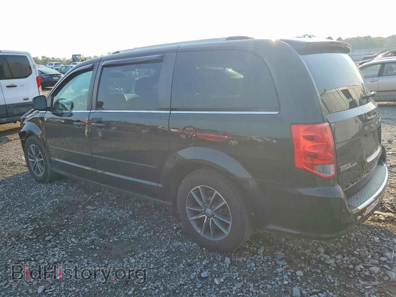 2017 DODGE CARAVAN - VIN: 2C4RDGCG7HR760814 - Photo 2