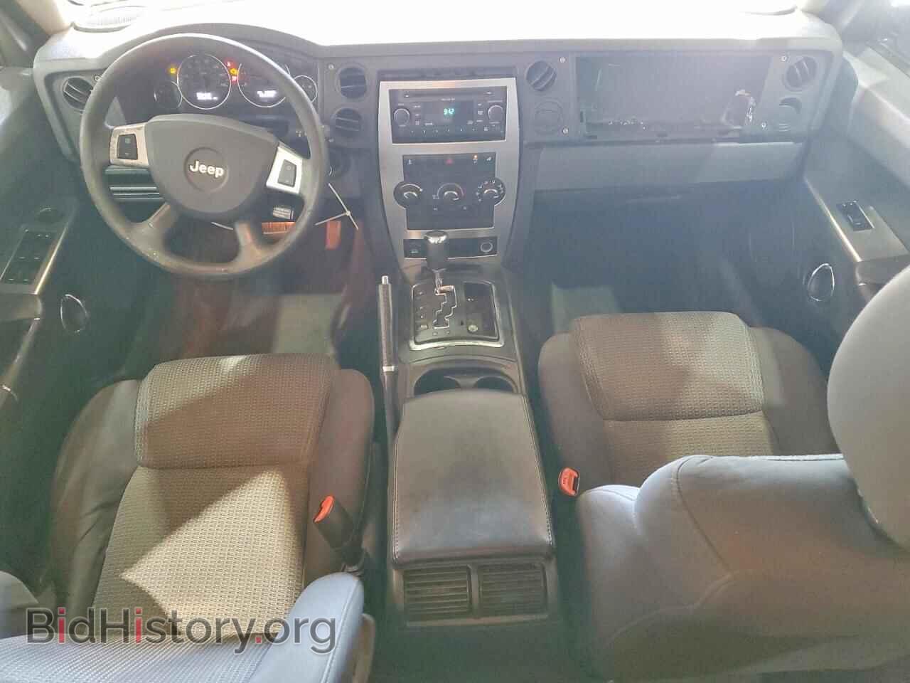 2010 JEEP COMMANDER - VIN: 1J4RH4GK0AC157746 - Photo 8